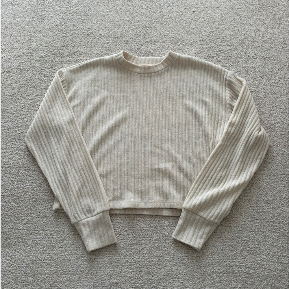 Aritzia Wilfred Rudko Longsleeve Cropped Sweater size XXS in Light Ivory
